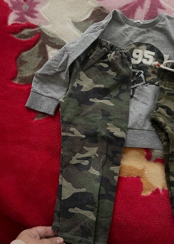 Gri Kamuflaj Desenli Bebek Erkek Takımı - Görsel 4