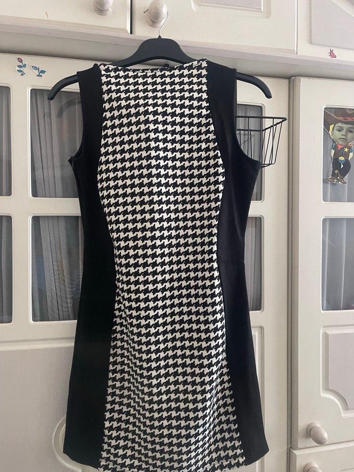 Siyah Gri Desenli Midi Elbise - Görsel 3