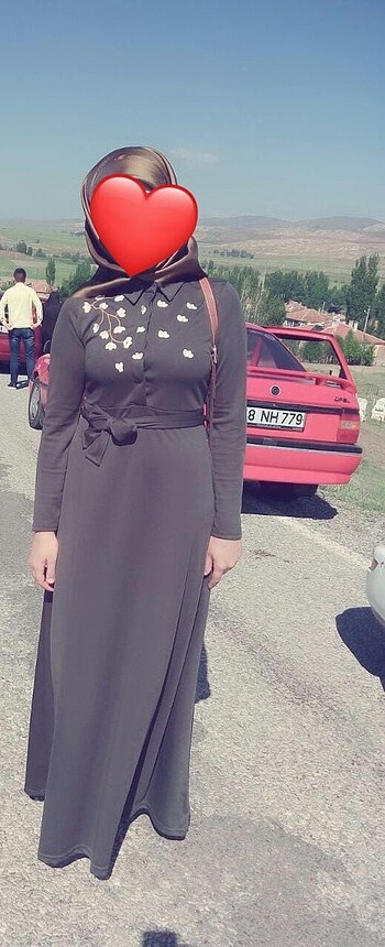 Diğer 2 elbise 200 tl