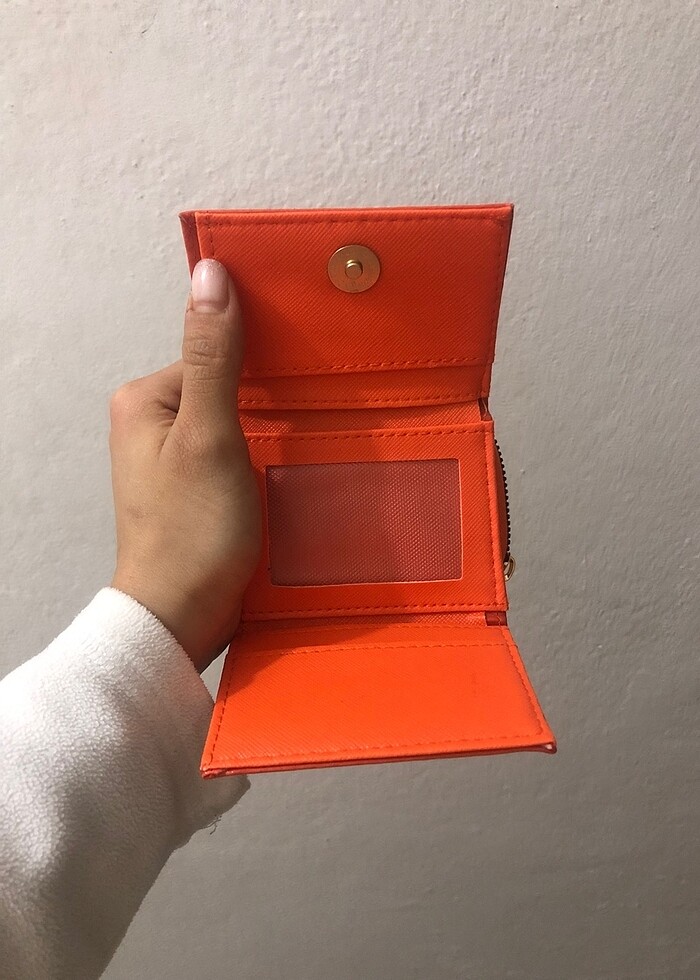 Turuncu Cüzdan - Görsel 4