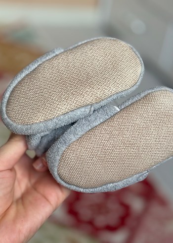 Düğmeli Erkek Çocuk Gri Sıcak Terlik - Görsel 3