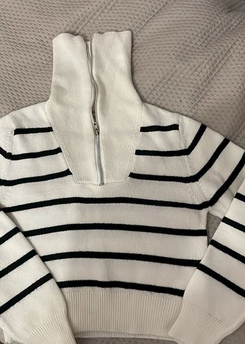 Fermuarlı Beyaz Siyah Çizgili Kadın Kazak - Görsel 2