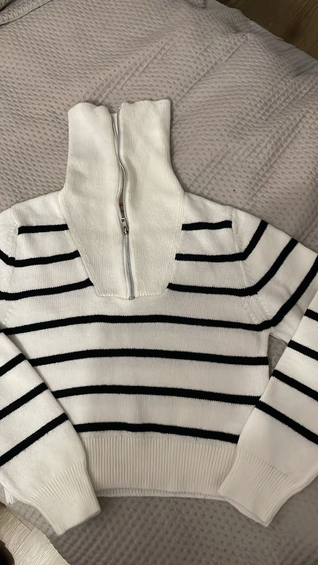 Fermuarlı Beyaz Siyah Çizgili Kadın Kazak - Görsel 2