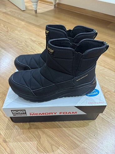 39 Beden Skechers Kar Botu