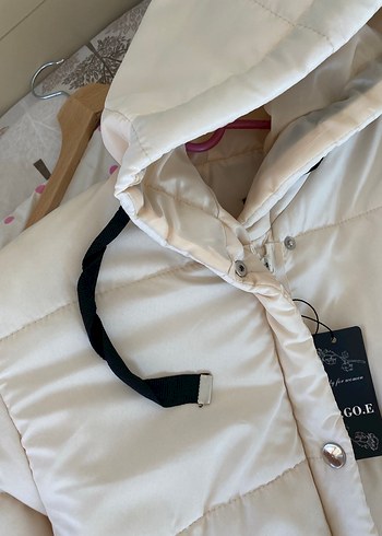 Düğmeli Beyaz Kadın Uzun Kışlık Mont - Görsel 4