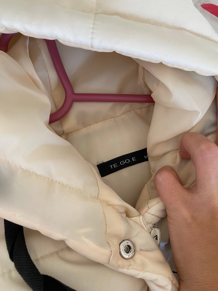 Düğmeli Beyaz Kadın Uzun Kışlık Mont - Görsel 3