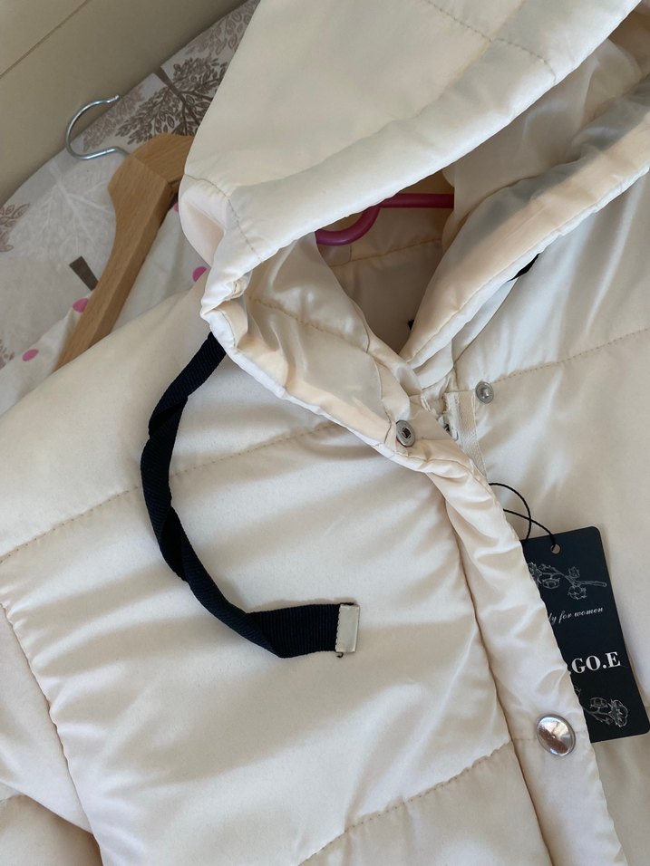 Düğmeli Beyaz Kadın Uzun Kışlık Mont - Görsel 4