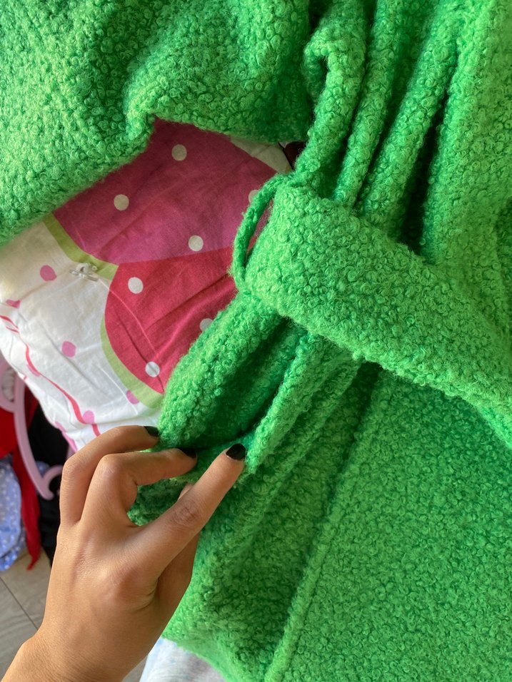 Yeşil Kemerli Peluş Kaban - Görsel 2