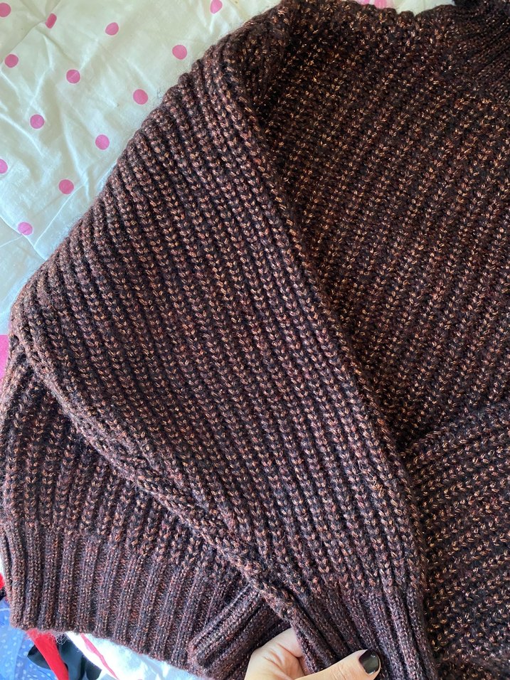 Kahverengi Boğazlı Örgü Kazak - Görsel 2