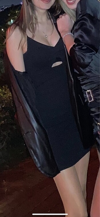 Zara siyah elbise
