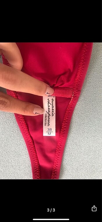 m Beden Bikini üstü