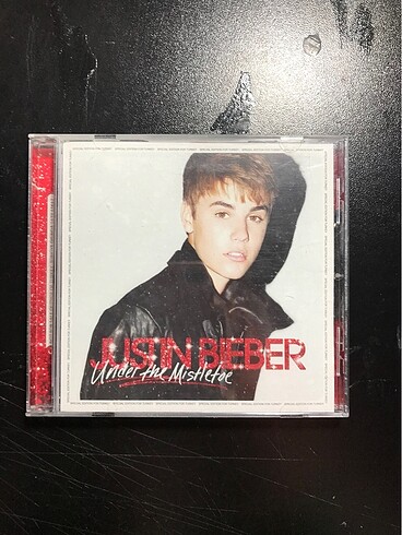 justin bieber under the mistletoe album