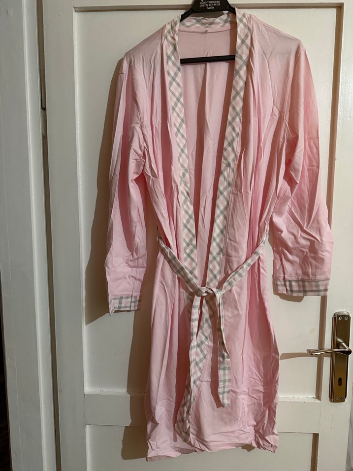 Pembe Uzun Kollu Rahat Kadın Sabahlık - Görsel 2