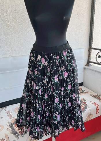 LC Waikiki Lc Waikiki Pembe Çiçekli Piliseli Uzun Etek