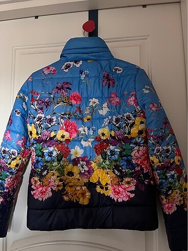 s Beden Moncler çiçekli mont
