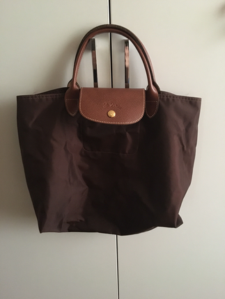 Longchamp canta