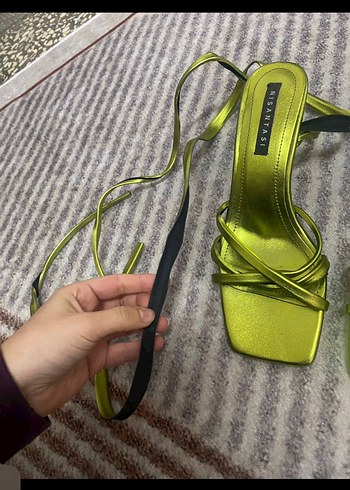 Yeşil Parlak Stiletto Topuklu Kadın Sandalet - Görsel 4