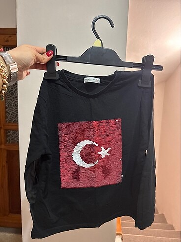 6 Yaş Beden Tşört Atatürk ve Türk bayrağı temalı
