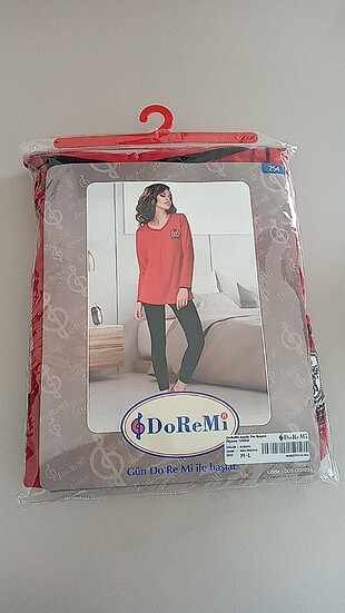 Kadın pijama takımı
