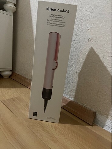 dyson airstrait