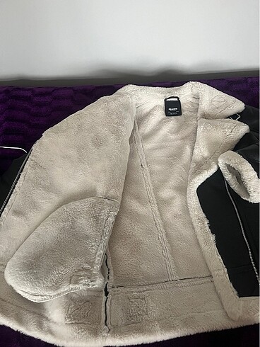 xl Beden siyah Renk PULL&BEAR KÜRKLÜ MONT