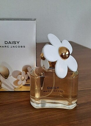 Marc jacobs kadın parfüm 