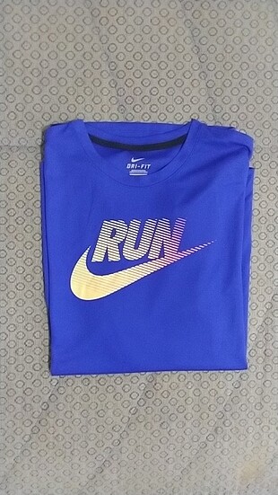 Nike Tişört