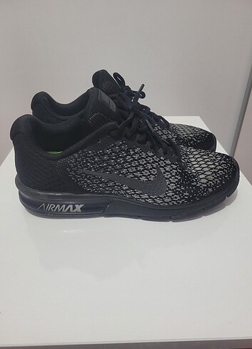 38,5 Beden Nike Airmax Spor Ayakkabı