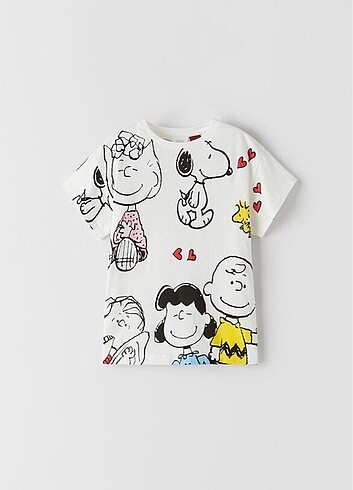 Snoopy Tshirt 5-6 Yaş