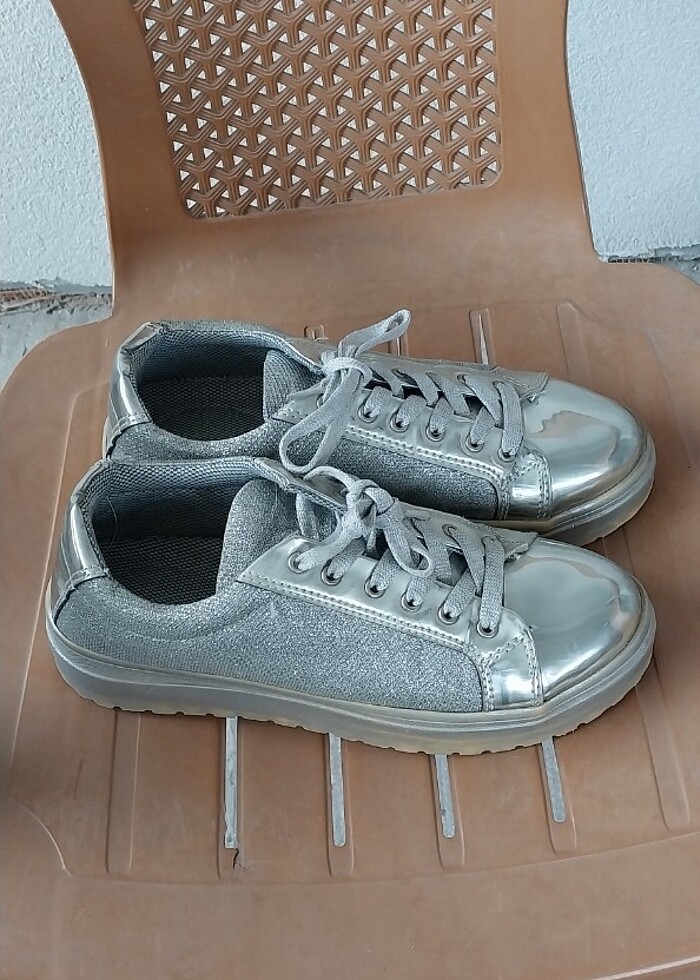 PARLAK SPOR AYAKKABI - Görsel 3