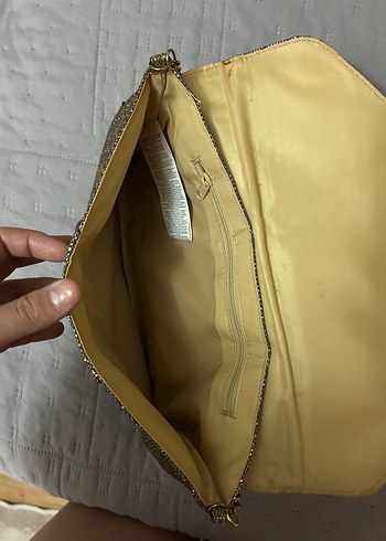 Zincir Detaylı Altın Rengi payet Desenli Deri Kadın Çanta - Görsel 4
