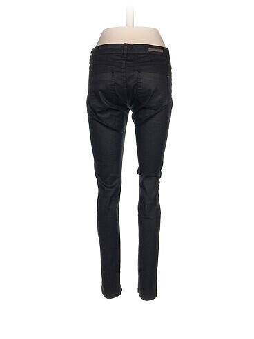 40 Beden Stradivarius Skinny %70 İndirimli.