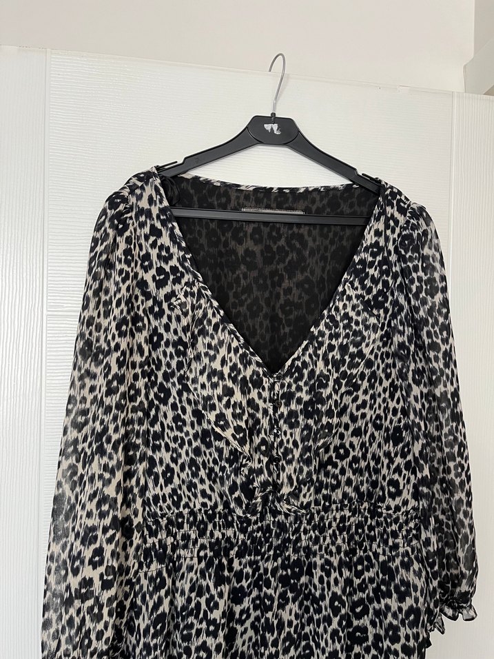 Leopar Desenli V Yakalı  Kadın Bluz - Görsel 2