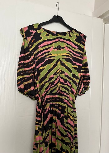 Pileli elbise - Görsel 5