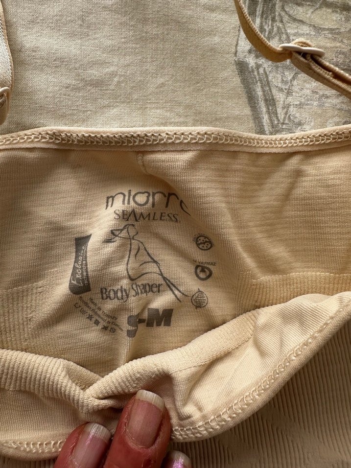 Bej Parlak Hemşire Korsesi Midi Boy - Görsel 2