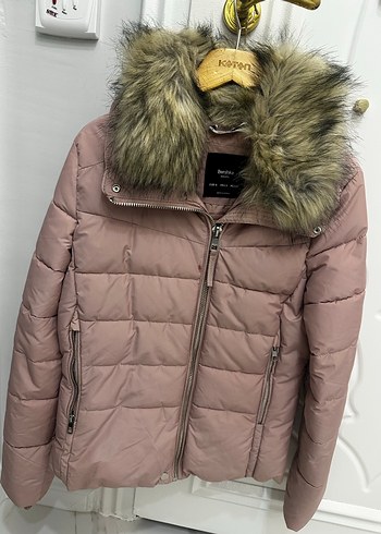 BershkaKürklü Bej Mini Kadın Kışlık Mont - Görsel 2