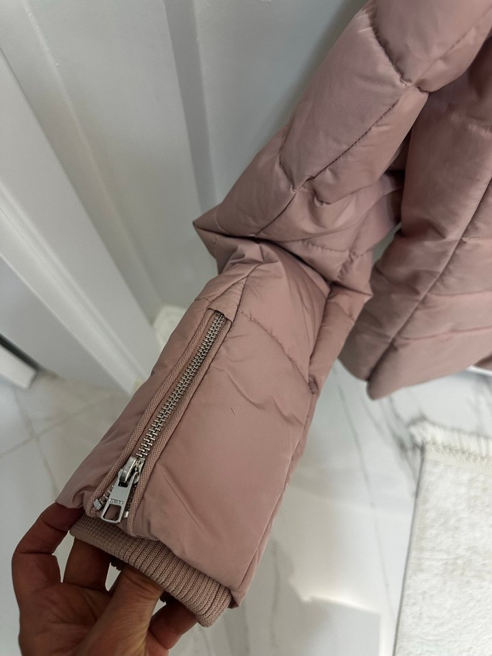 BershkaKürklü Bej Mini Kadın Kışlık Mont - Görsel 5