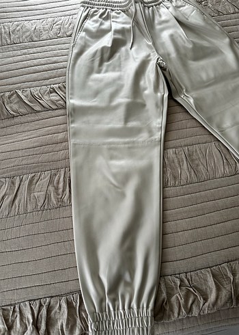 Zara Kadın Bej Bol Kesim deri jogger Pantolon - Görsel 9