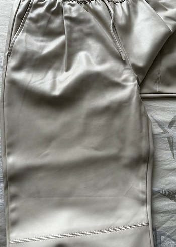 Zara Kadın Bej Bol Kesim deri jogger Pantolon - Görsel 12
