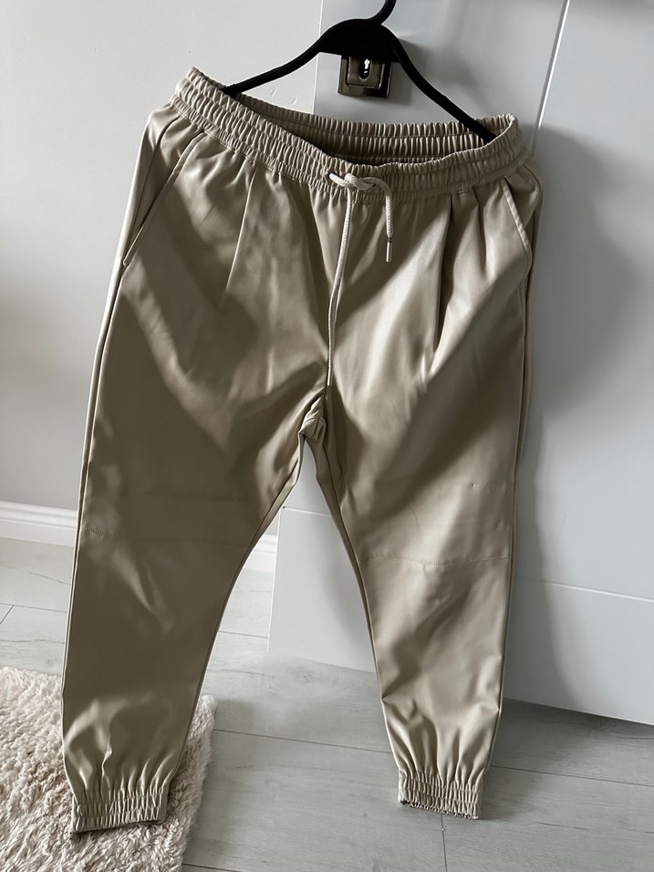 Zara Kadın Bej Bol Kesim deri jogger Pantolon - Görsel 3