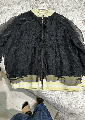 Twist Siyah Dantel Detaylı  Mini Ceket - Görsel 11