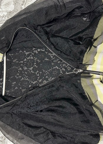 Twist Siyah Dantel Detaylı  Mini Ceket - Görsel 5