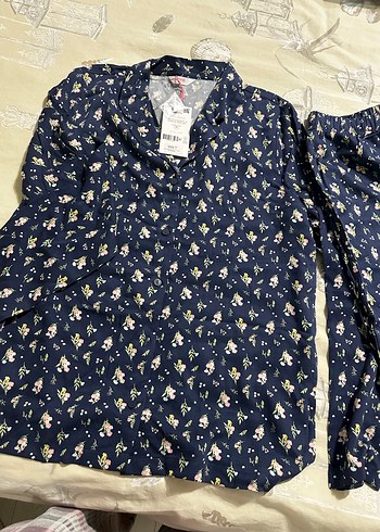 Penti marka Çiçek Desenli Pamuklu V Yaka pijama takımı - Görsel 2
