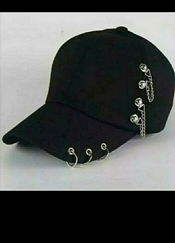 KPOP PİERCİNGLİ ŞAPKA