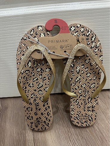 Primark Kadın parmak arası terlik