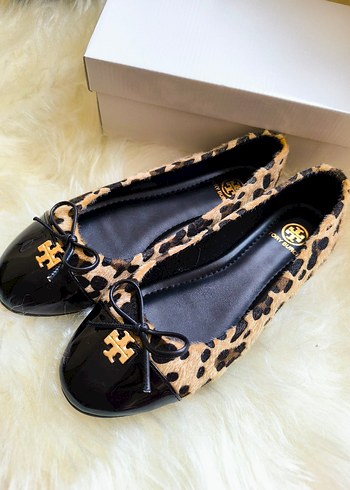 Tory Burch Leopar Desenli Kadın Babet