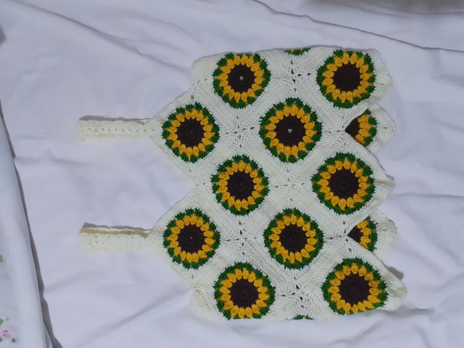 ay çiçeği motifli bluz - Görsel 5