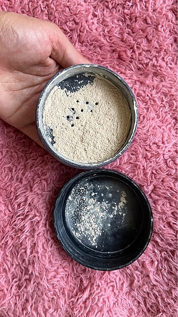 Beden Renk Wet n wild taransparan pudra