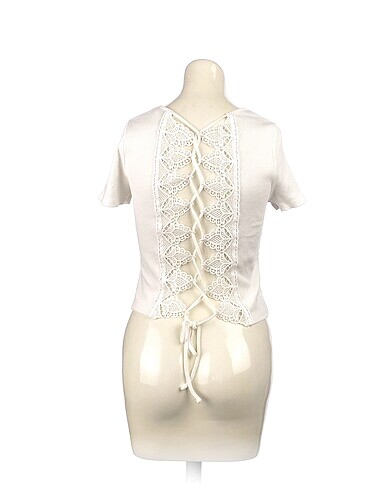 s Beden Twist T-shirt %70 İndirimli.