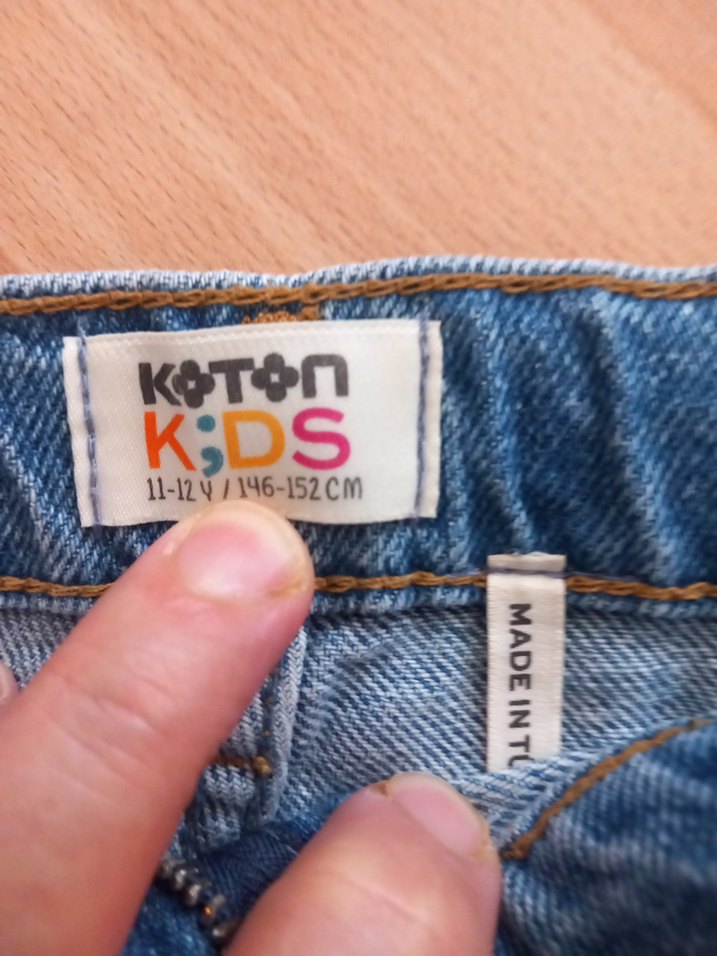 Nakışlı Koyu Mavi Kız Kot Şort - Görsel 4